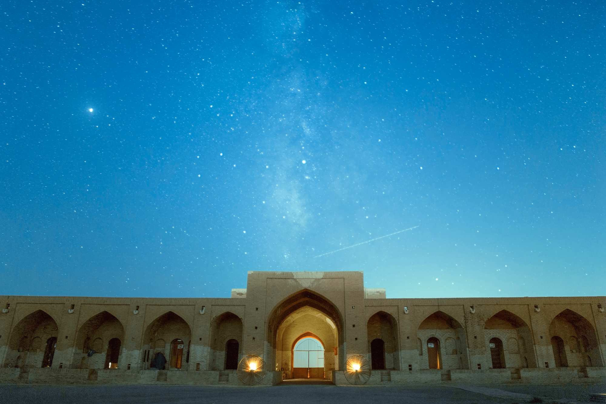 Iran Energy Infrastructure Threats Roil Global Economy, Gulf & Pakistan Brace