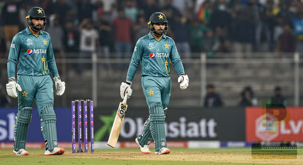 Pakistan Cricket's 'Associate' Fear: Shehzad Slams Afridi, Management After Bangladesh Loss